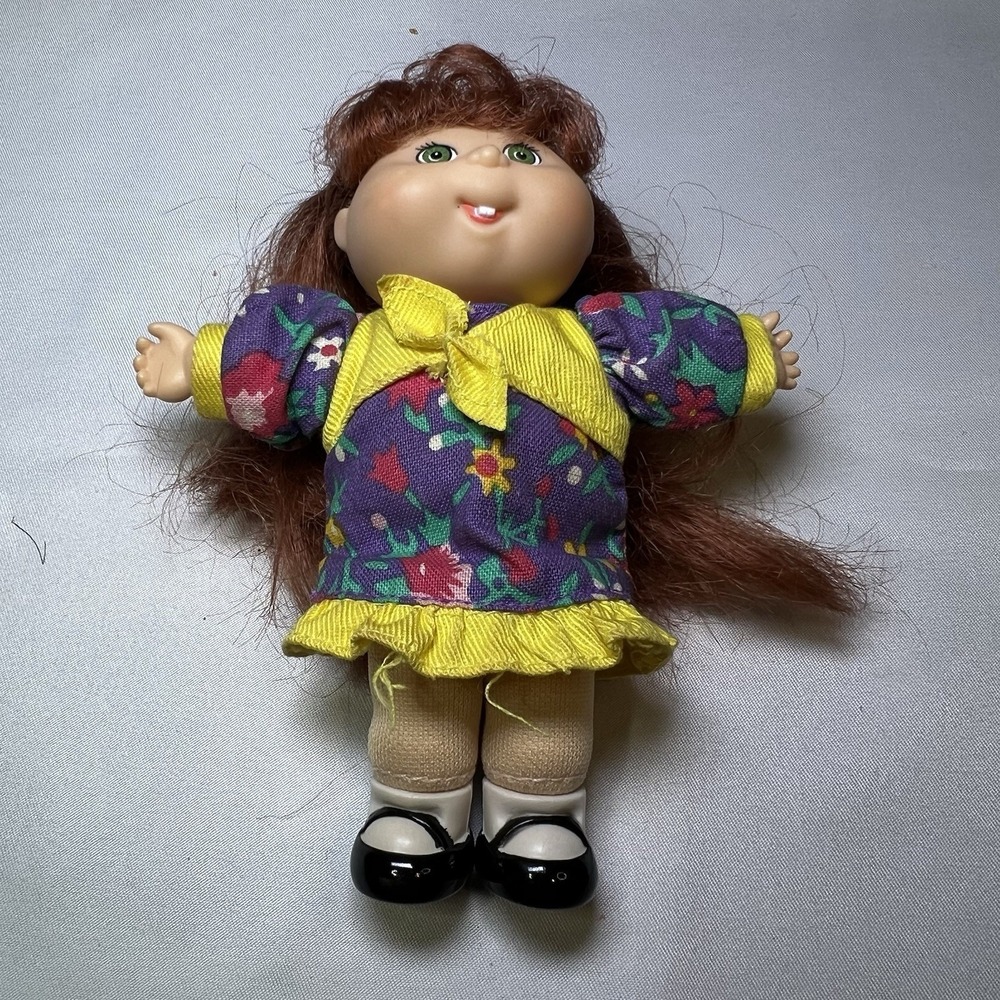 CABBAGE PATCH Doll Mini Figure Vintage 1995 Red Hair Girl Floral Dress Grn Eyes